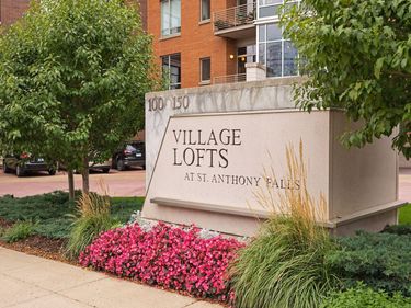 150 2nd Street NE, Unit B305, Minneapolis, MN 55413