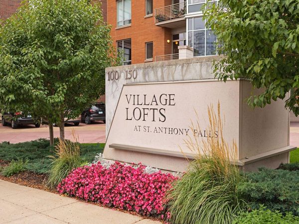 150 2nd Street NE, Unit B305, Minneapolis, MN 55413