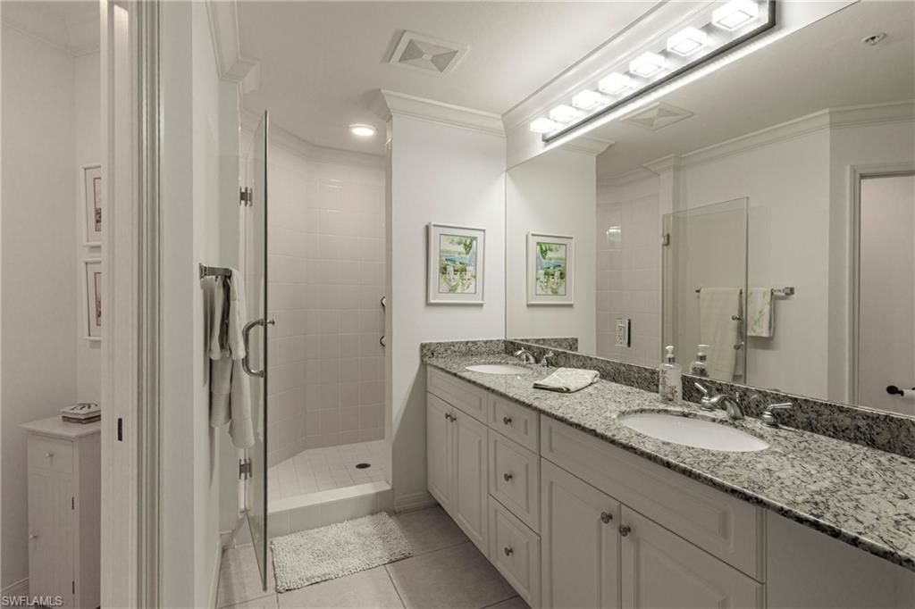 451 Bayfront Pl, Unit 5206, Naples, FL 34102 Photo