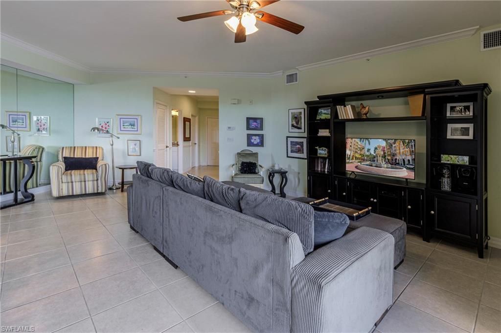 451 Bayfront Pl, Unit 5206, Naples, FL 34102 Photo