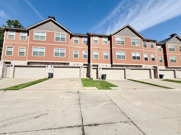 287 S Breakwater Lane , Fayetteville, AR 72704