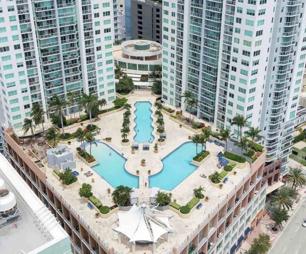 253 NE 2nd St, Unit 2005, Miami, FL 33132 Photo