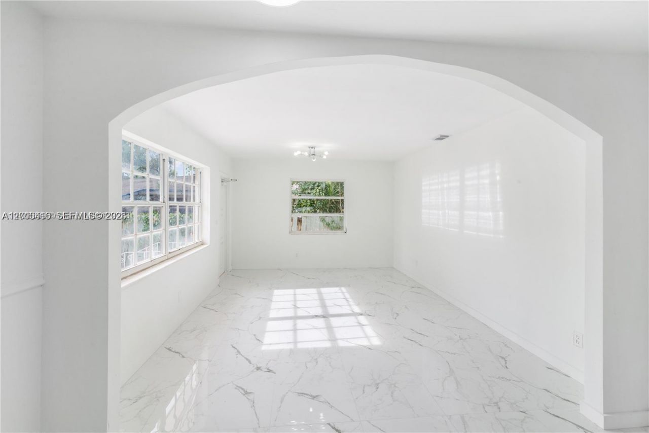 40 NW 32nd Ave, Unit A, Miami, FL 33125 Photo