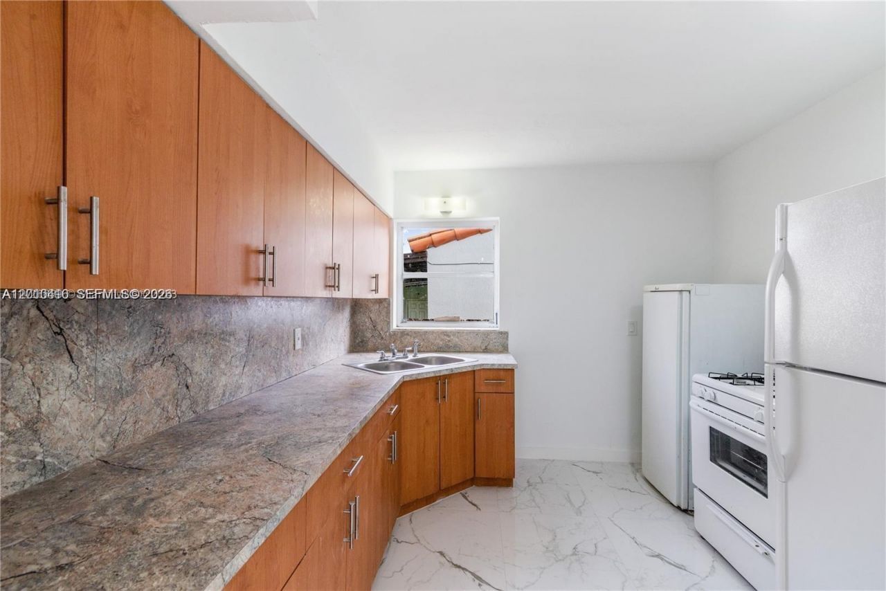 40 NW 32nd Ave, Unit A, Miami, FL 33125 Photo