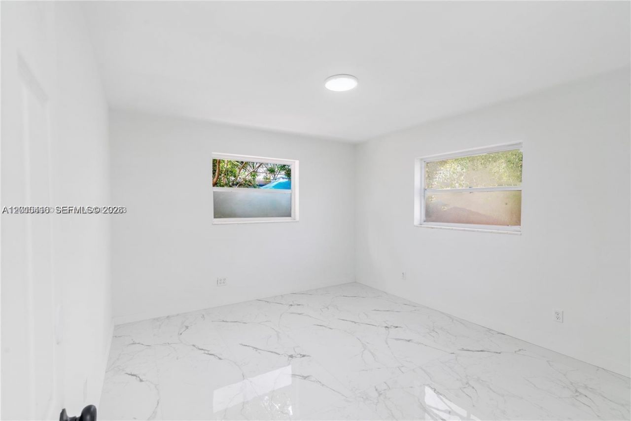 40 NW 32nd Ave, Unit A, Miami, FL 33125 Photo
