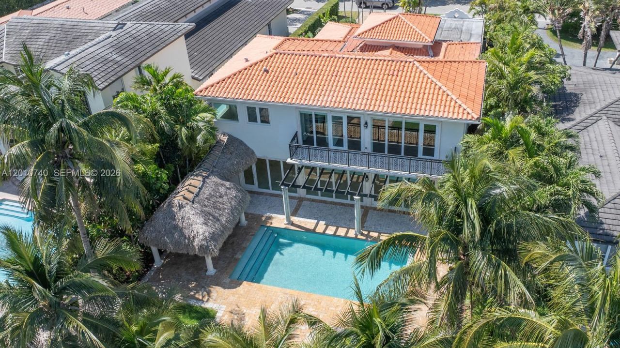 425 N Shore Dr , Miami Beach, FL 33141 Photo