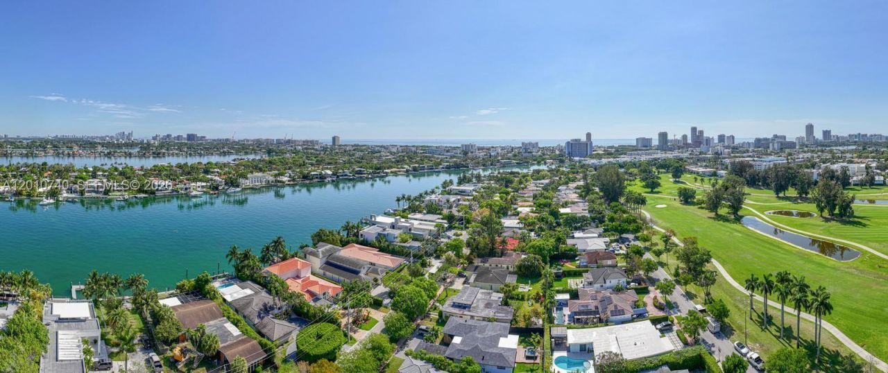 425 N Shore Dr , Miami Beach, FL 33141 Photo