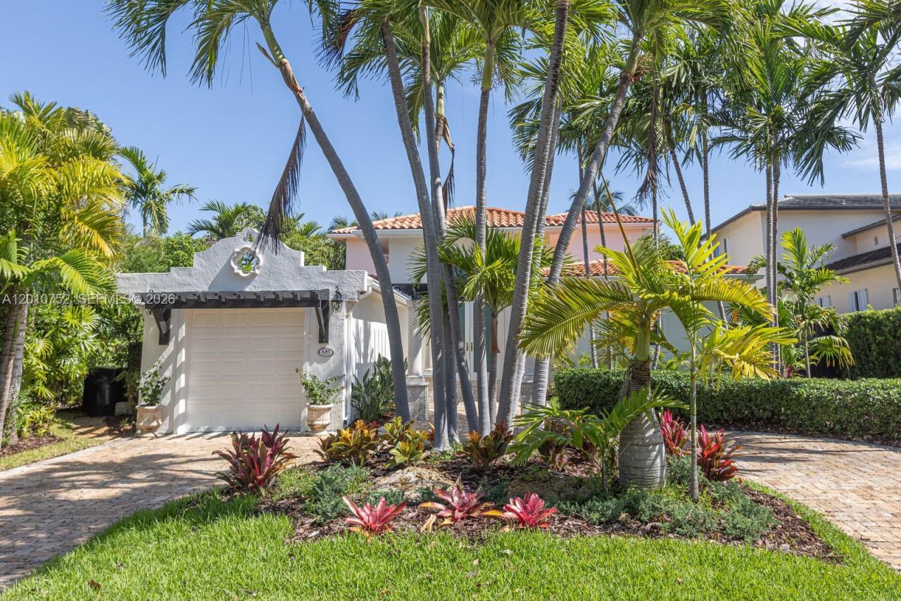 425 N Shore Dr , Miami Beach, FL 33141 Photo