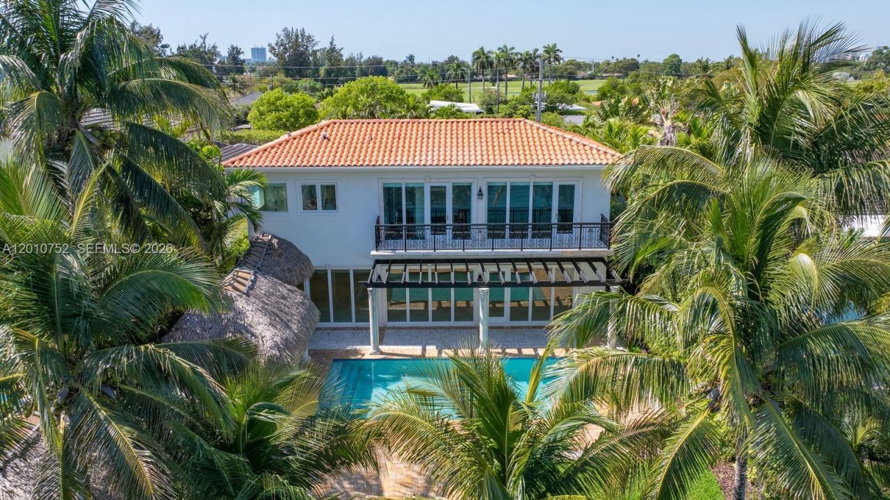 425 N Shore Dr , Miami Beach, FL 33141 Photo