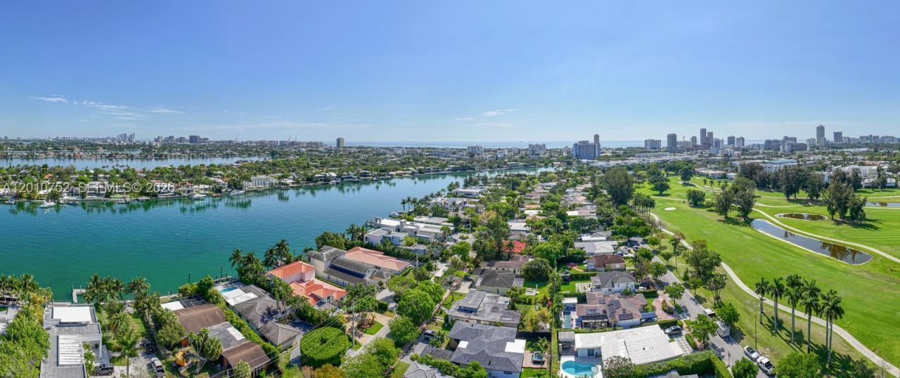 425 N Shore Dr , Miami Beach, FL 33141 Photo