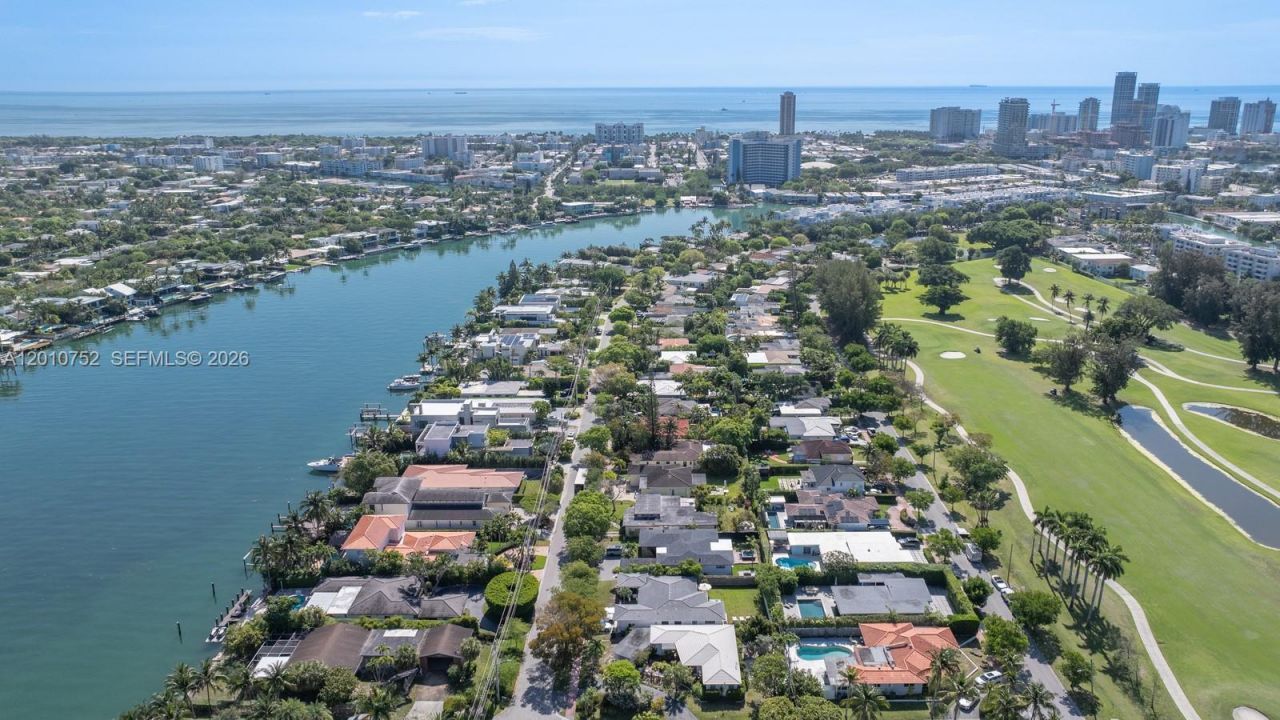 425 N Shore Dr , Miami Beach, FL 33141 Photo