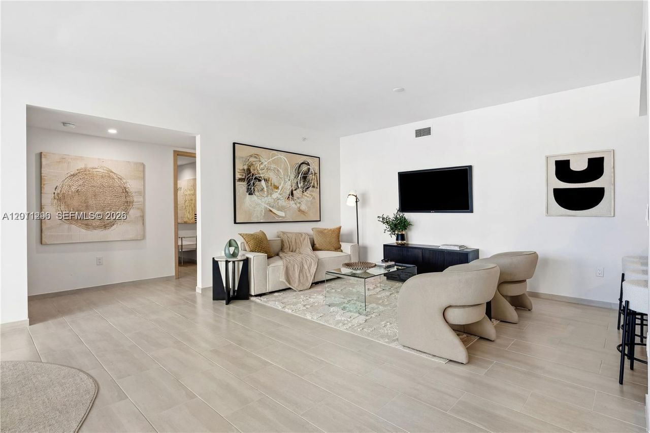 10281 W Bay Harbor Dr, Unit 205, Bay Harbor Islands, FL 33154 Photo