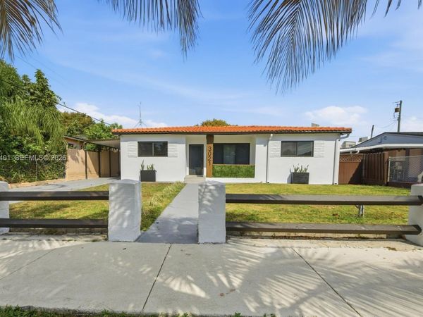 3021 SW 12th St , Miami, FL 33135