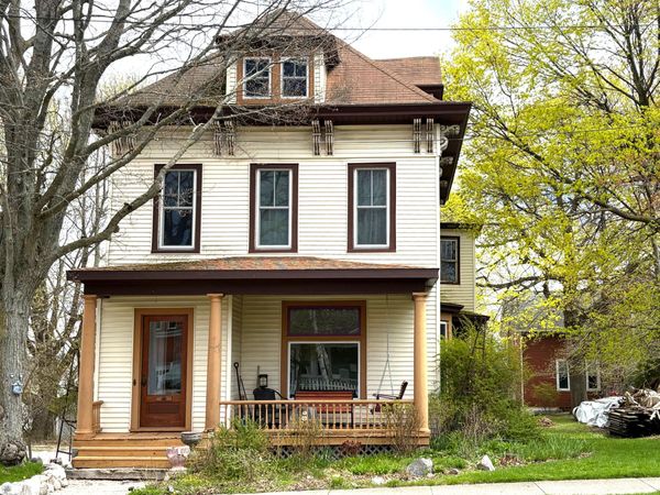 211 Maple Street, Manistee, MI 49660