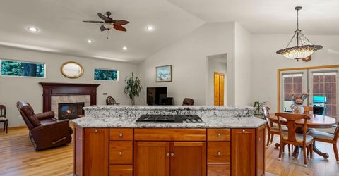 839 Tata Lane, South Lake Tahoe, CA 96150 Photo