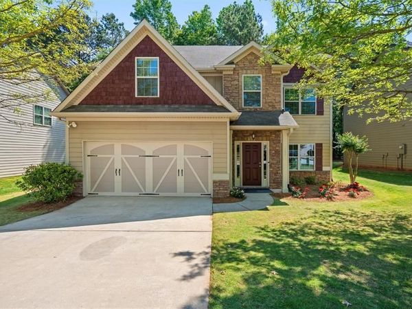 103 Cliffhaven Circle , Newnan, GA 30263