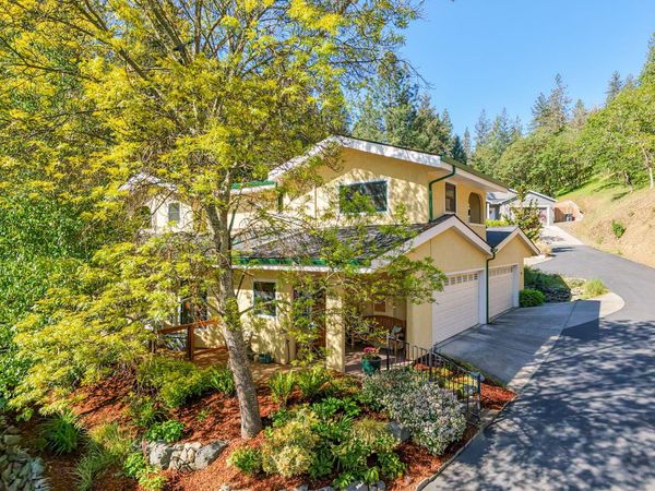210 Oak Knoll, Jacksonville, OR 97530