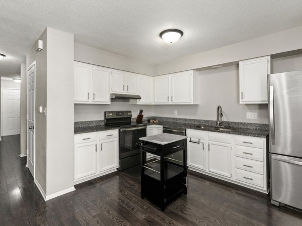 238 Holiday Circle, Unit 46, West Des Moines, IA 50265