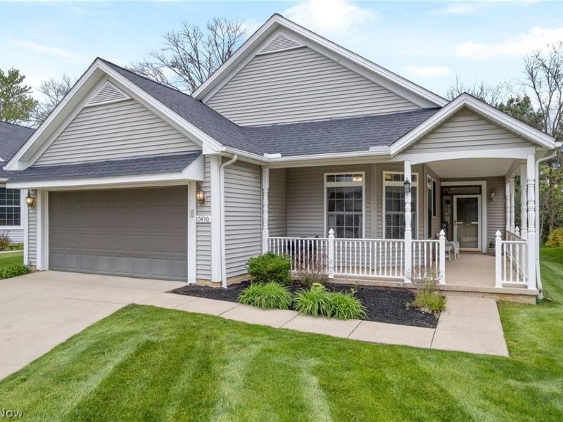 10490 W Ravine View Court, North Royalton, OH 44133 Photo 1