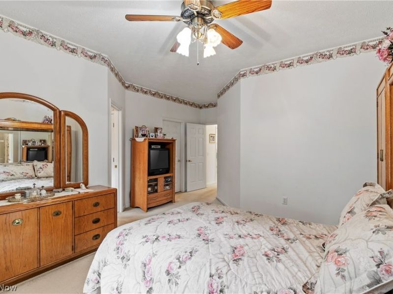 10490 W Ravine View Court, North Royalton, OH 44133 Photo 19