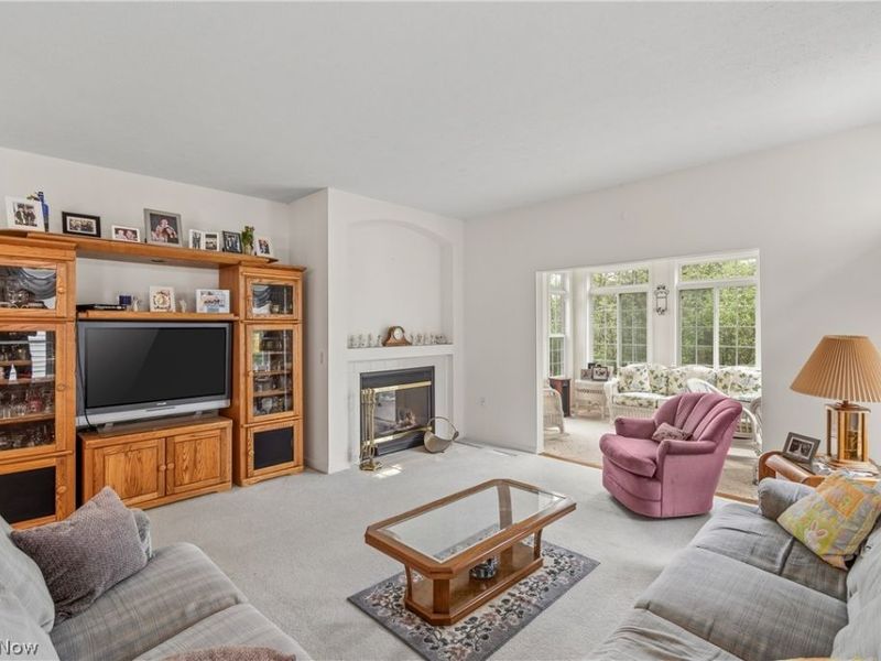 10490 W Ravine View Court, North Royalton, OH 44133 Photo 5