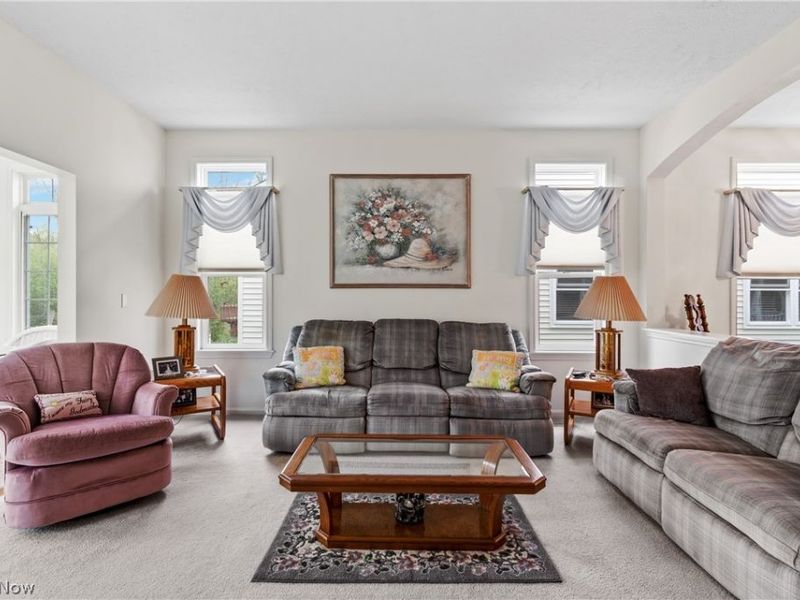 10490 W Ravine View Court, North Royalton, OH 44133 Photo 7