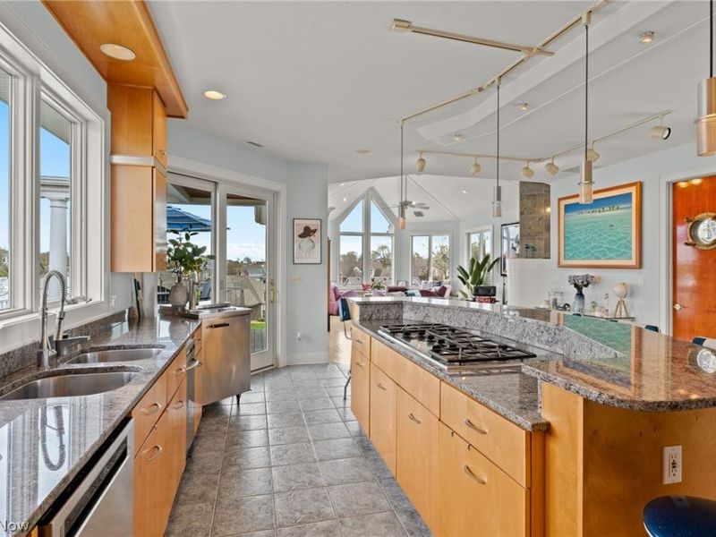 4009 S Woodcliff Drive, Lakeside Marblehead, OH 43440 Photo 9
