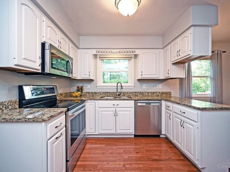 6847 Meadowdale Circle, Madeira, OH 45243 Photo 14