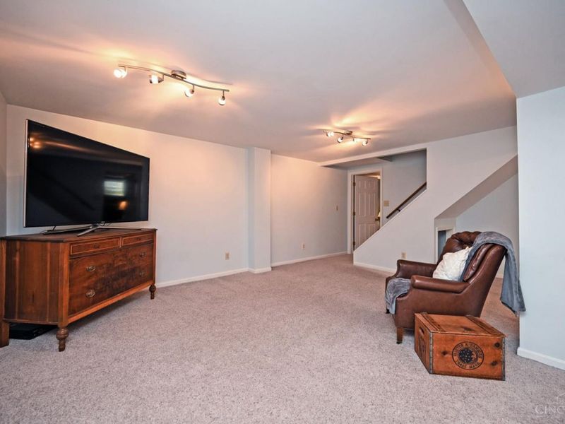6847 Meadowdale Circle, Madeira, OH 45243 Photo 42