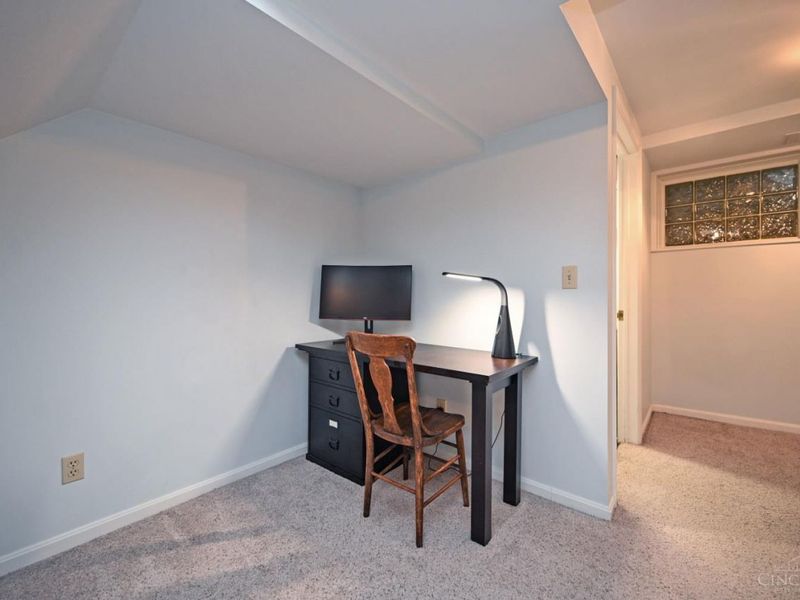 6847 Meadowdale Circle, Madeira, OH 45243 Photo 45