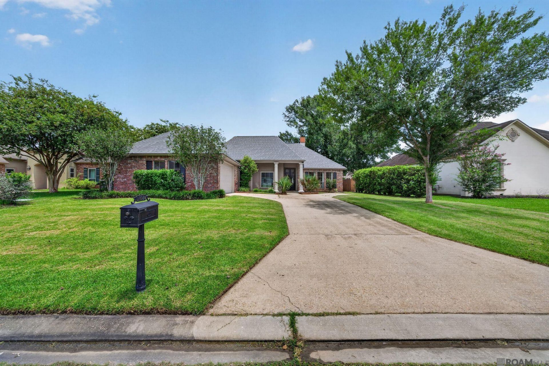 13088 Dutchtown Lakes Dr, Geismar, LA 70734 Main Photo