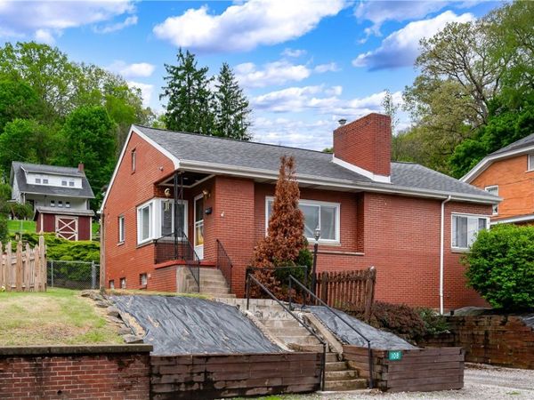 108 Main St, Ambridge, PA 15003