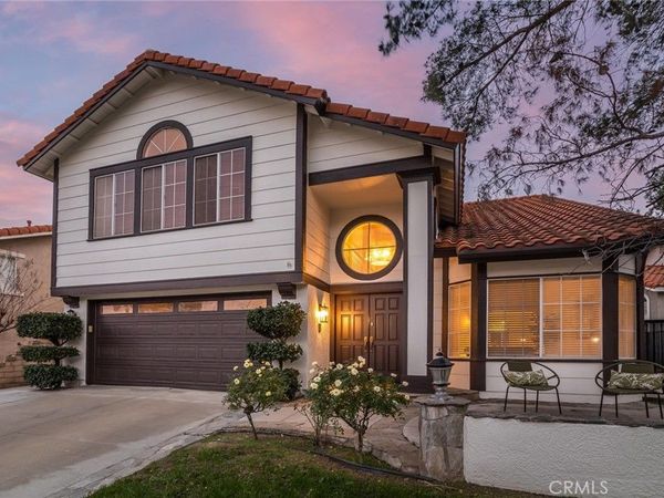 29033 Shadow Valley Lane, Saugus, CA 91390