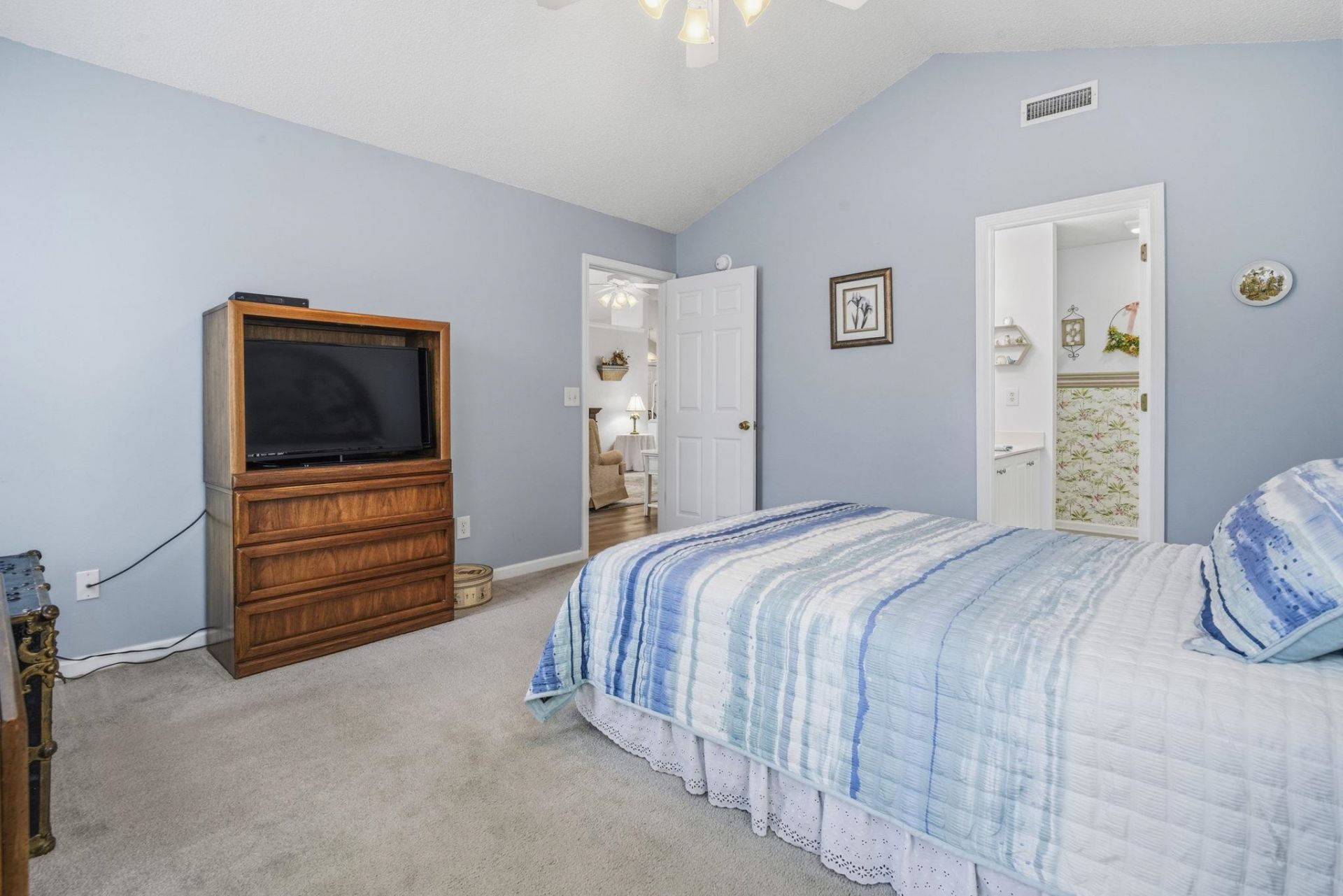 676 Lilly Naz Ln. Photo 29