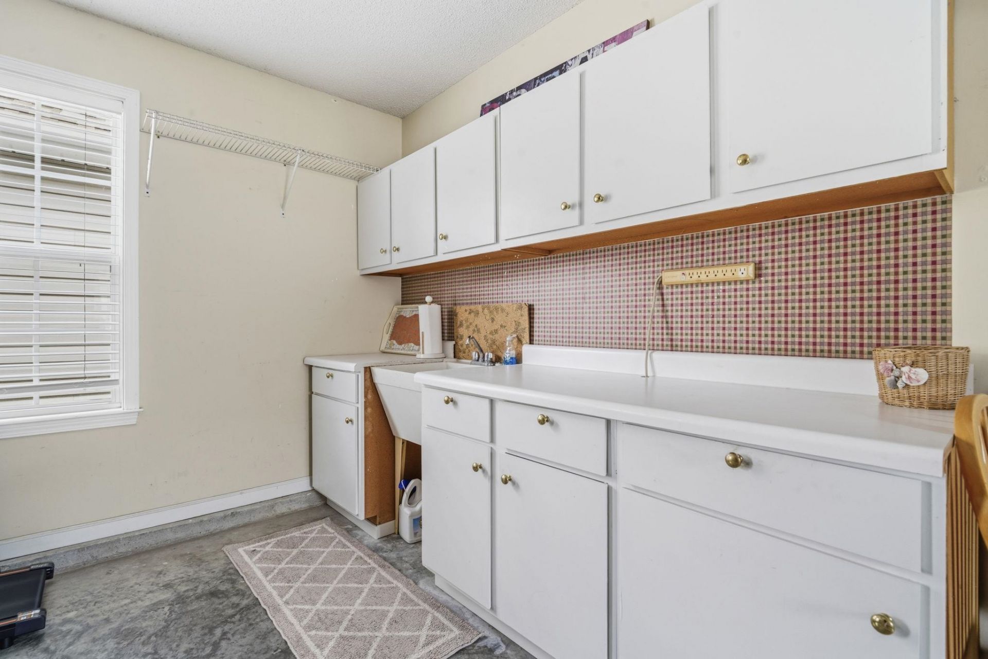 676 Lilly Naz Ln. Photo 40