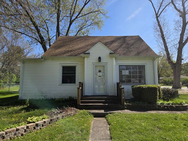 5135 Central Avenue , Portage, IN 46368