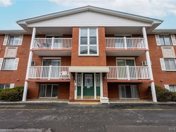 1160 Indian Church Road , Unit 10, Buffalo, NY 14224