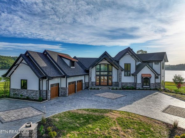 202 Crown Jewel Lane, LaFollette, TN 37766