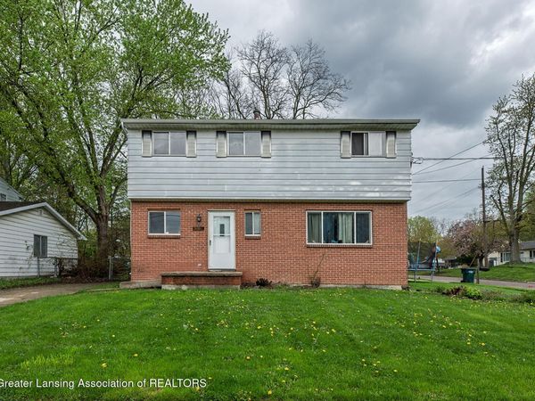 5700 Orchard Court, Lansing, MI 48911