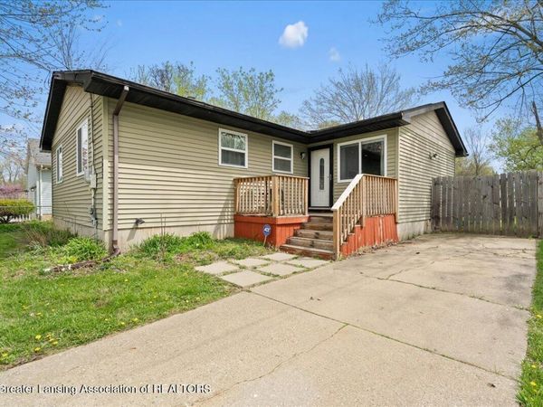 6082 Porter Avenue, East Lansing, MI 48823