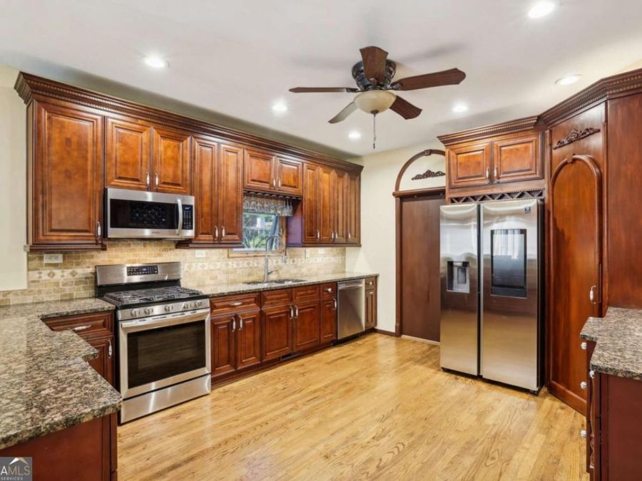 Property Image 9