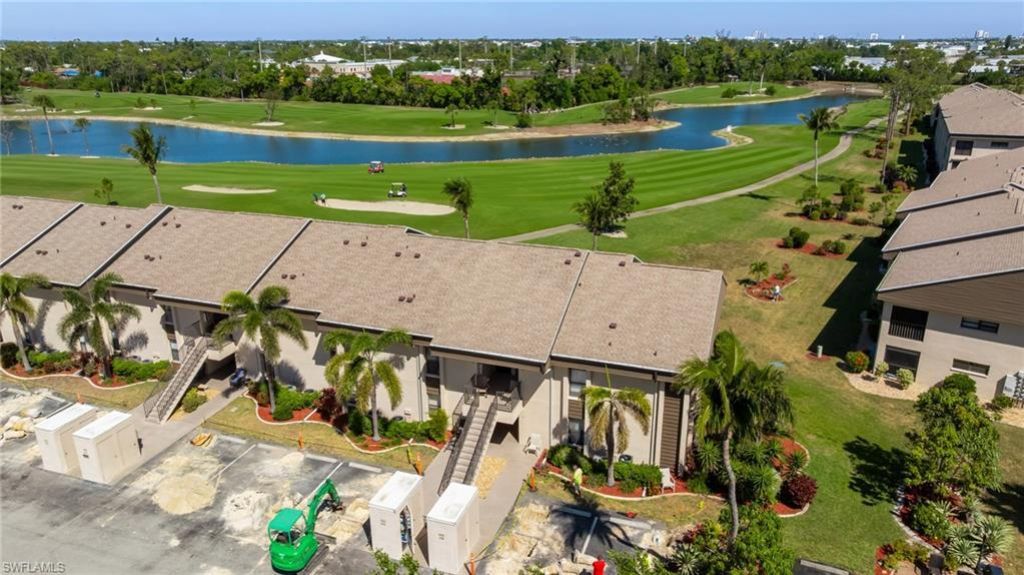 5805 Trailwinds Dr, Unit 326, Fort Myers, FL 33907 Photo