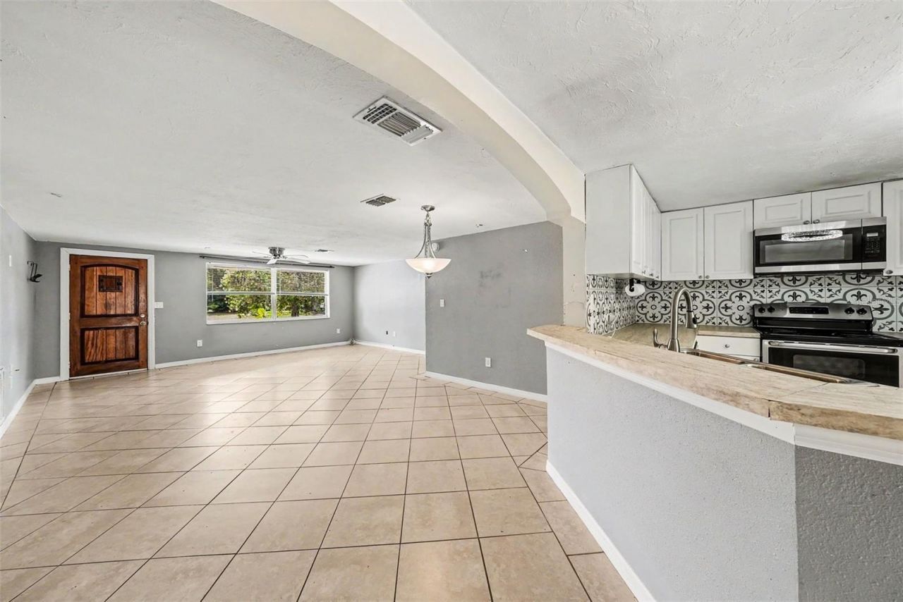 6145 Maplewood Drive, New Port Richey, FL 34653 Photo