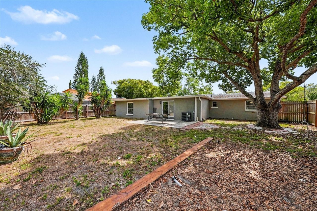 6145 Maplewood Drive, New Port Richey, FL 34653 Photo