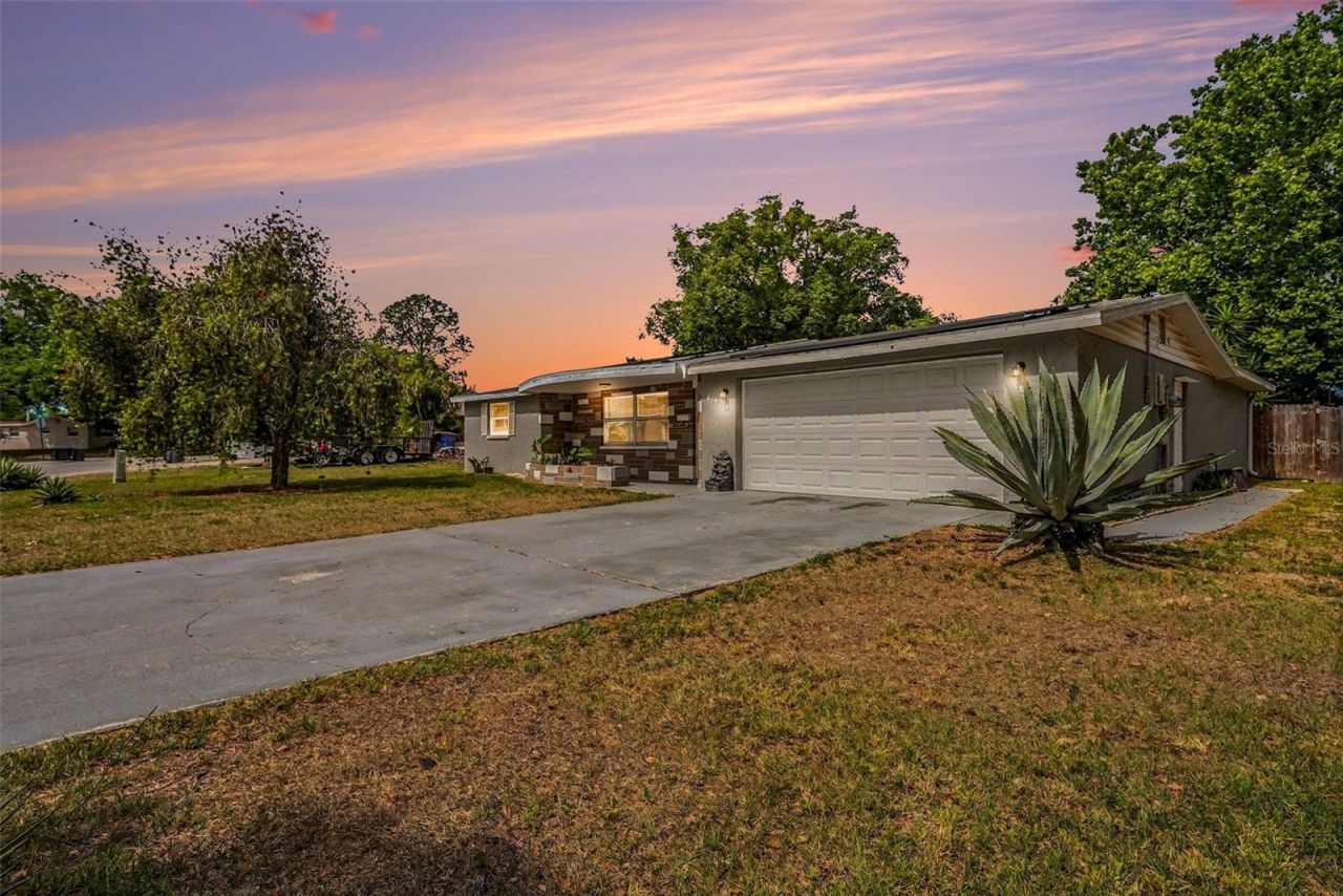6145 Maplewood Drive, New Port Richey, FL 34653 Photo