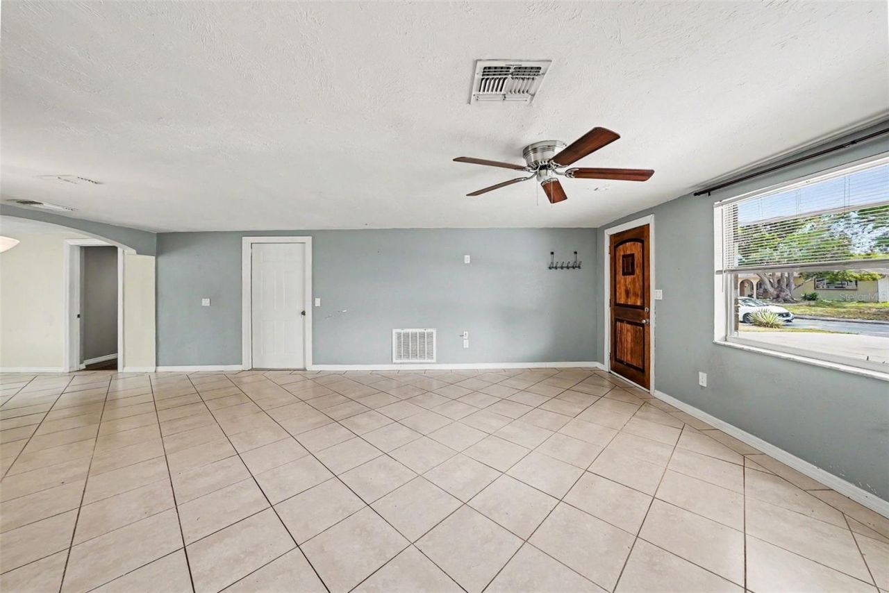 6145 Maplewood Drive, New Port Richey, FL 34653 Photo
