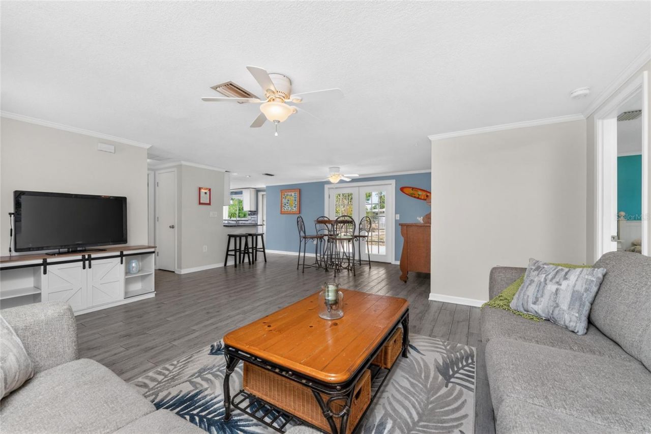 650 Leach Street, Englewood, FL 34223 Photo