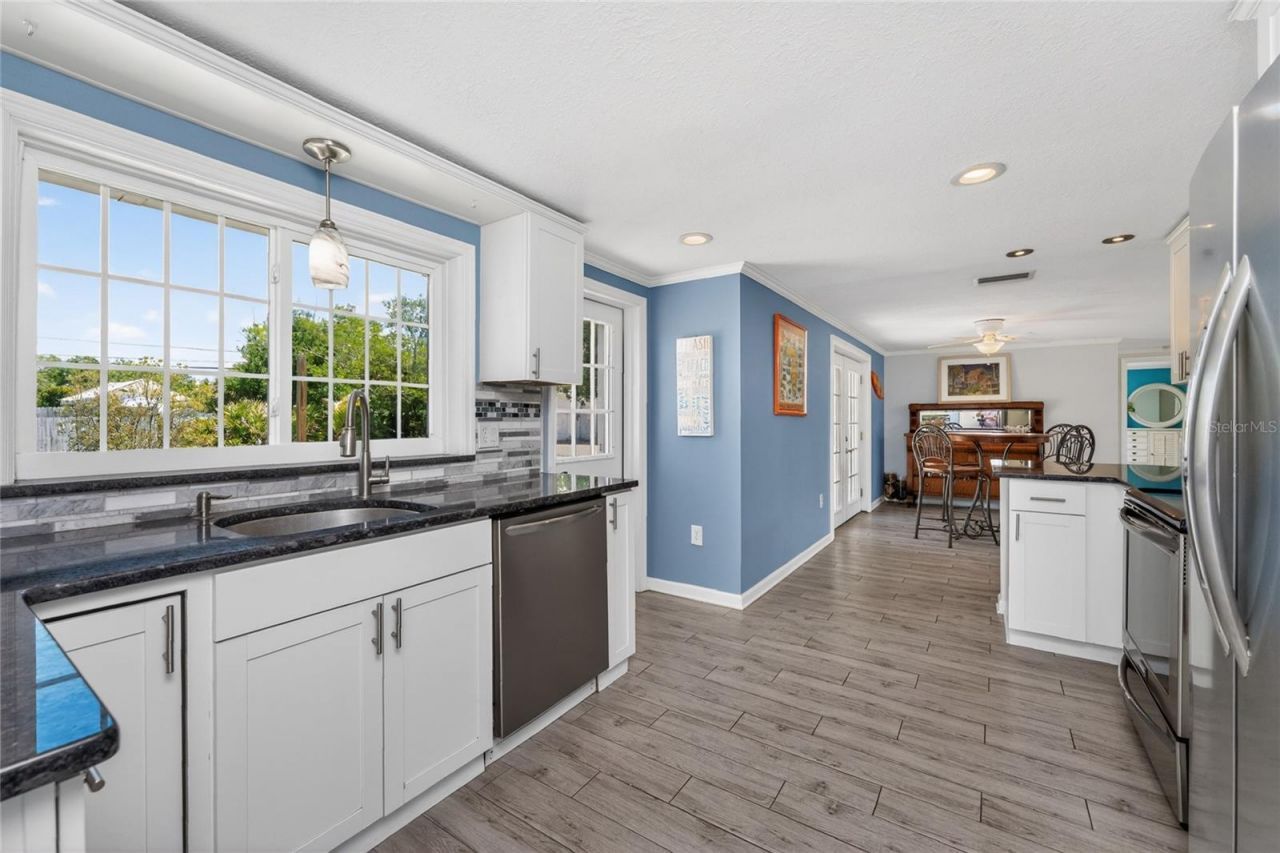 650 Leach Street, Englewood, FL 34223 Photo