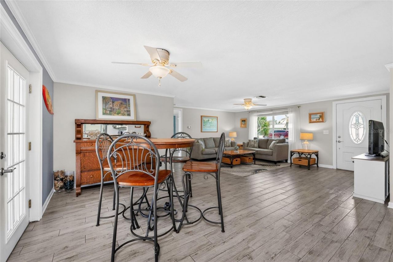 650 Leach Street, Englewood, FL 34223 Photo
