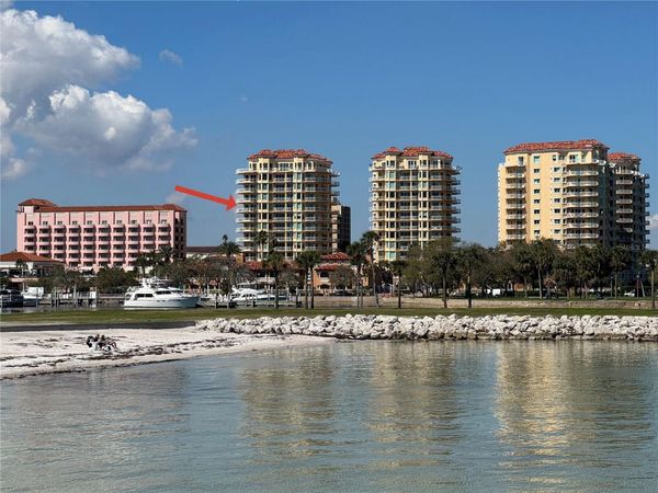 555 5TH AVENUE NE, Unit 711, ST PETERSBURG, FL 33701